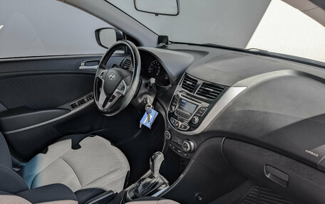 Hyundai Solaris II рестайлинг, 2016 год, 1 290 000 рублей, 13 фотография
