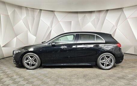 Mercedes-Benz A-Класс, 2018 год, 2 750 000 рублей, 5 фотография