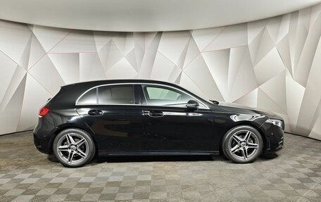 Mercedes-Benz A-Класс, 2018 год, 2 750 000 рублей, 6 фотография