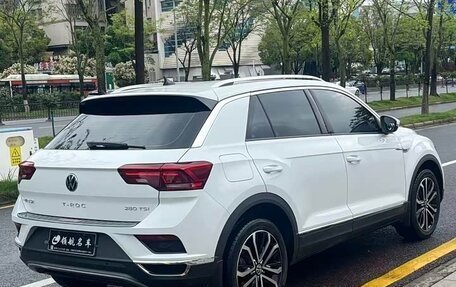 Volkswagen T-Roc I, 2022 год, 1 777 999 рублей, 13 фотография