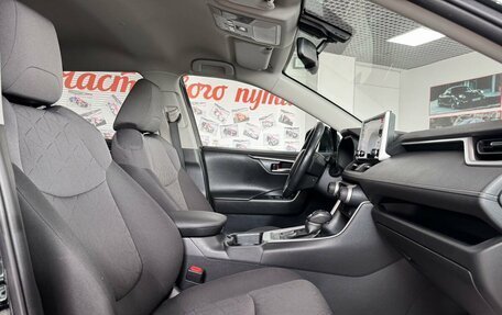 Toyota RAV4, 2021 год, 2 879 000 рублей, 11 фотография
