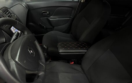 Renault Logan II, 2018 год, 579 777 рублей, 5 фотография