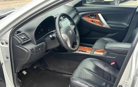 Toyota Camry, 2011 год, 1 150 000 рублей, 16 фотография