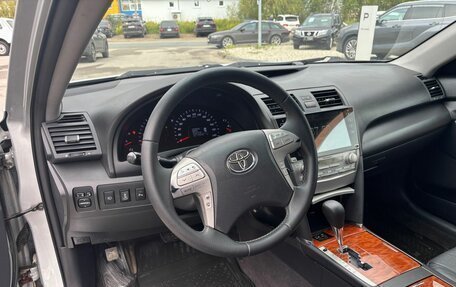 Toyota Camry, 2011 год, 1 150 000 рублей, 18 фотография