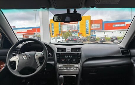Toyota Camry, 2011 год, 1 150 000 рублей, 28 фотография