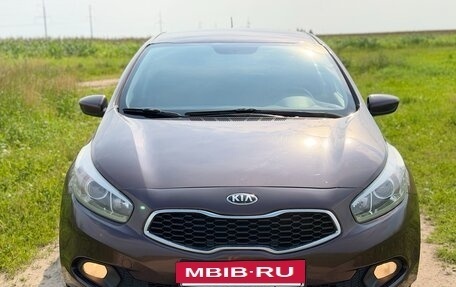 KIA cee'd III, 2015 год, 750 000 рублей, 2 фотография