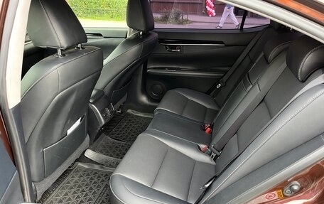 Lexus ES VII, 2016 год, 2 500 000 рублей, 18 фотография