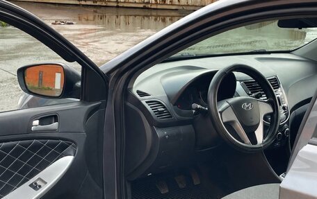 Hyundai Solaris II рестайлинг, 2013 год, 509 000 рублей, 10 фотография