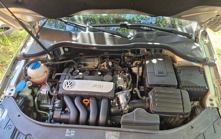Volkswagen Passat B6, 2006 год, 130 000 рублей, 25 фотография