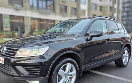 Volkswagen Touareg III, 2015 год, 2 530 000 рублей, 8 фотография