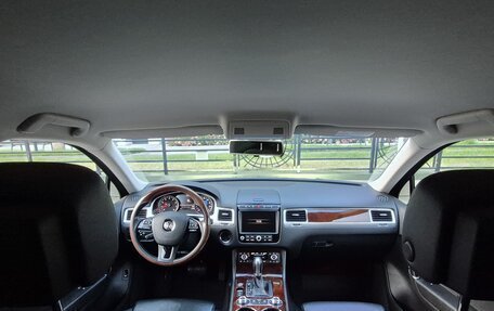 Volkswagen Touareg III, 2015 год, 2 530 000 рублей, 18 фотография