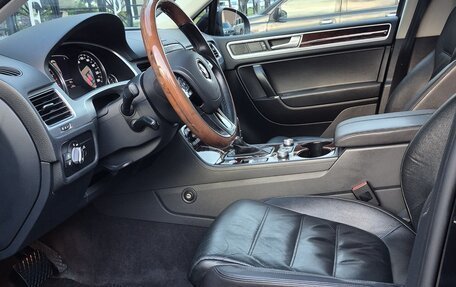 Volkswagen Touareg III, 2015 год, 2 530 000 рублей, 17 фотография