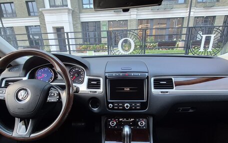 Volkswagen Touareg III, 2015 год, 2 530 000 рублей, 20 фотография