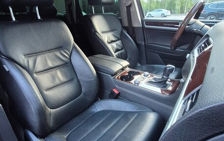 Volkswagen Touareg III, 2015 год, 2 530 000 рублей, 24 фотография