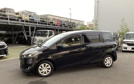 Toyota Sienta II, 2017 год, 1 150 000 рублей, 3 фотография