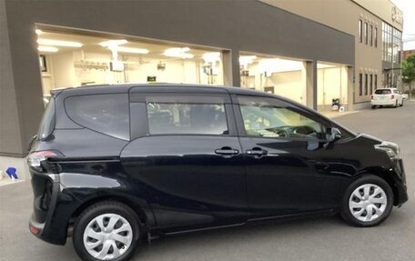 Toyota Sienta II, 2017 год, 1 150 000 рублей, 4 фотография