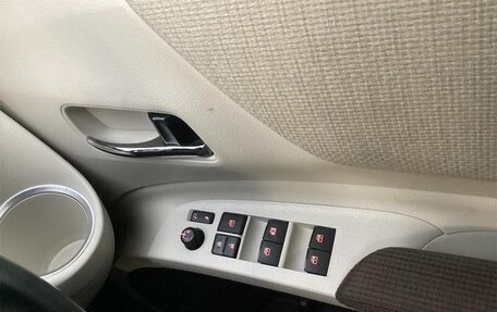 Toyota Sienta II, 2017 год, 1 150 000 рублей, 10 фотография