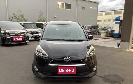 Toyota Sienta II, 2017 год, 1 150 000 рублей, 2 фотография