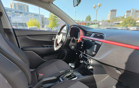 KIA Rio IV, 2021 год, 1 754 000 рублей, 15 фотография