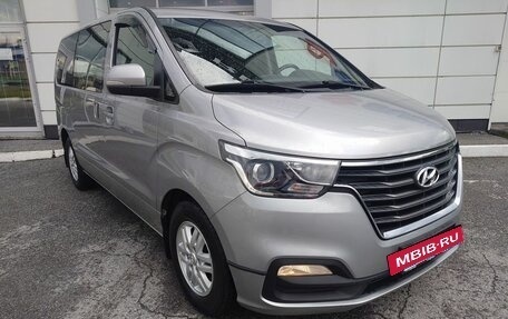 Hyundai H-1 II рестайлинг, 2020 год, 3 356 000 рублей, 4 фотография
