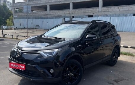 Toyota RAV4, 2019 год, 3 100 000 рублей, 2 фотография