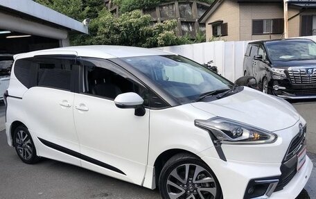 Toyota Sienta II, 2018 год, 1 140 000 рублей, 3 фотография