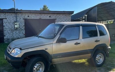 Chevrolet Niva I рестайлинг, 2005 год, 230 000 рублей, 1 фотография