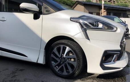 Toyota Sienta II, 2018 год, 1 140 000 рублей, 20 фотография