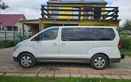 Hyundai Grand Starex Grand Starex I рестайлинг 2, 2014 год, 3 000 000 рублей, 2 фотография