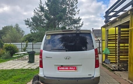 Hyundai Grand Starex Grand Starex I рестайлинг 2, 2014 год, 3 000 000 рублей, 3 фотография