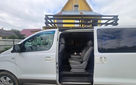 Hyundai Grand Starex Grand Starex I рестайлинг 2, 2014 год, 3 000 000 рублей, 8 фотография