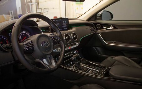 KIA Stinger I, 2021 год, 1 993 000 рублей, 9 фотография