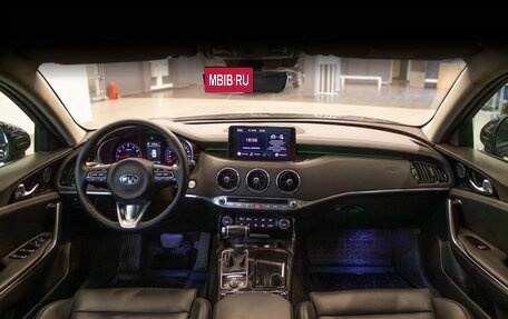 KIA Stinger I, 2021 год, 1 993 000 рублей, 10 фотография