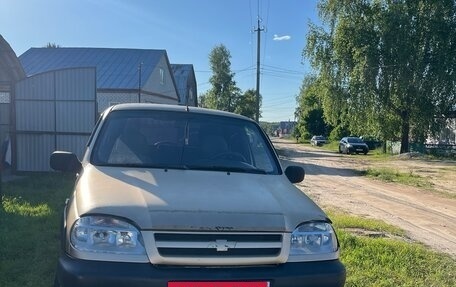 Chevrolet Niva I рестайлинг, 2005 год, 230 000 рублей, 2 фотография