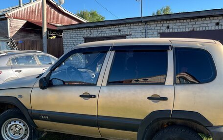 Chevrolet Niva I рестайлинг, 2005 год, 230 000 рублей, 4 фотография