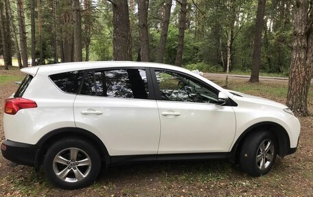 Toyota RAV4, 2015 год, 1 850 000 рублей, 3 фотография