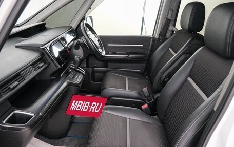 Honda Stepwgn IV, 2015 год, 1 989 000 рублей, 14 фотография