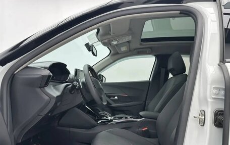 Peugeot 2008 II, 2023 год, 1 530 000 рублей, 6 фотография