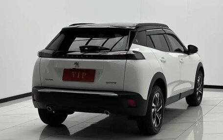Peugeot 2008 II, 2023 год, 1 530 000 рублей, 5 фотография