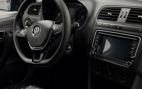 Volkswagen Polo VI (EU Market), 2015 год, 1 180 000 рублей, 16 фотография
