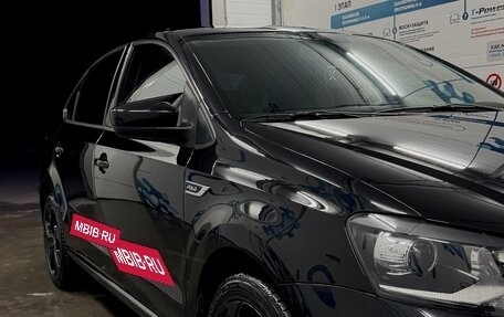 Volkswagen Polo VI (EU Market), 2015 год, 1 180 000 рублей, 2 фотография