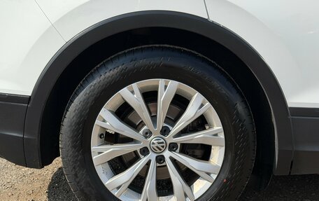 Volkswagen Tiguan II, 2019 год, 1 820 000 рублей, 15 фотография
