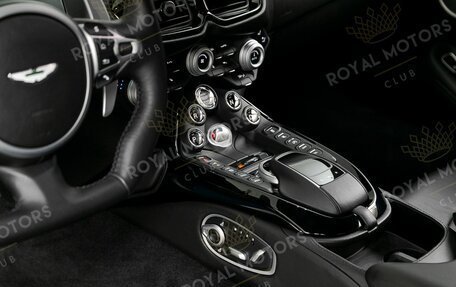 Aston Martin V8 Vantage IV, 2019 год, 13 200 000 рублей, 14 фотография