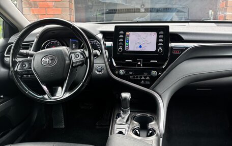 Toyota Camry, 2021 год, 2 780 000 рублей, 10 фотография