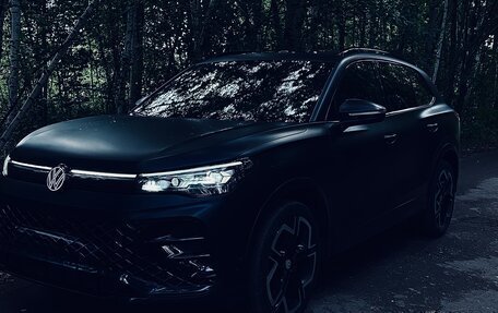 Volkswagen Tiguan, 2024 год, 4 200 000 рублей, 4 фотография