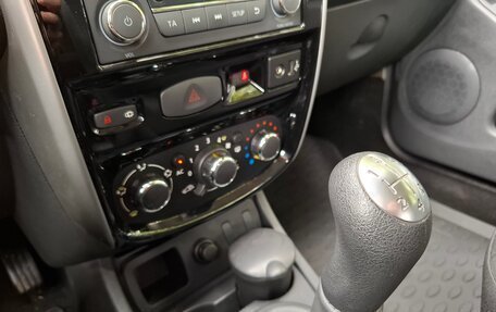 Nissan Terrano III, 2014 год, 950 000 рублей, 15 фотография