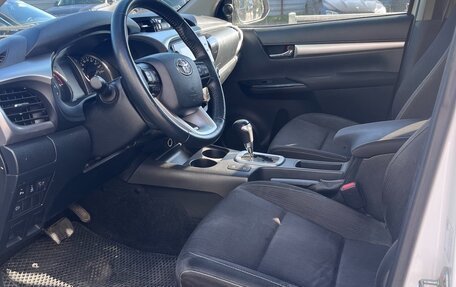 Toyota Hilux VIII, 2020 год, 4 100 000 рублей, 10 фотография