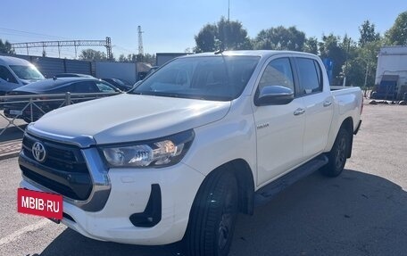 Toyota Hilux VIII, 2020 год, 4 100 000 рублей, 5 фотография