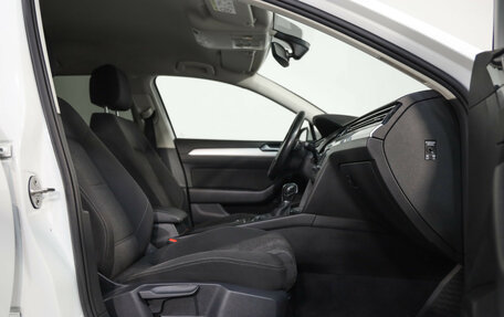 Volkswagen Passat B8 рестайлинг, 2016 год, 1 329 000 рублей, 22 фотография