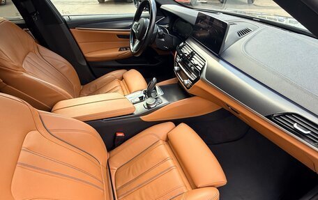 BMW 5 серия, 2022 год, 4 800 000 рублей, 18 фотография